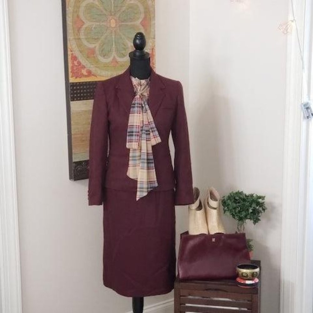 1960s Burgundy Wool Suit Size 7/8